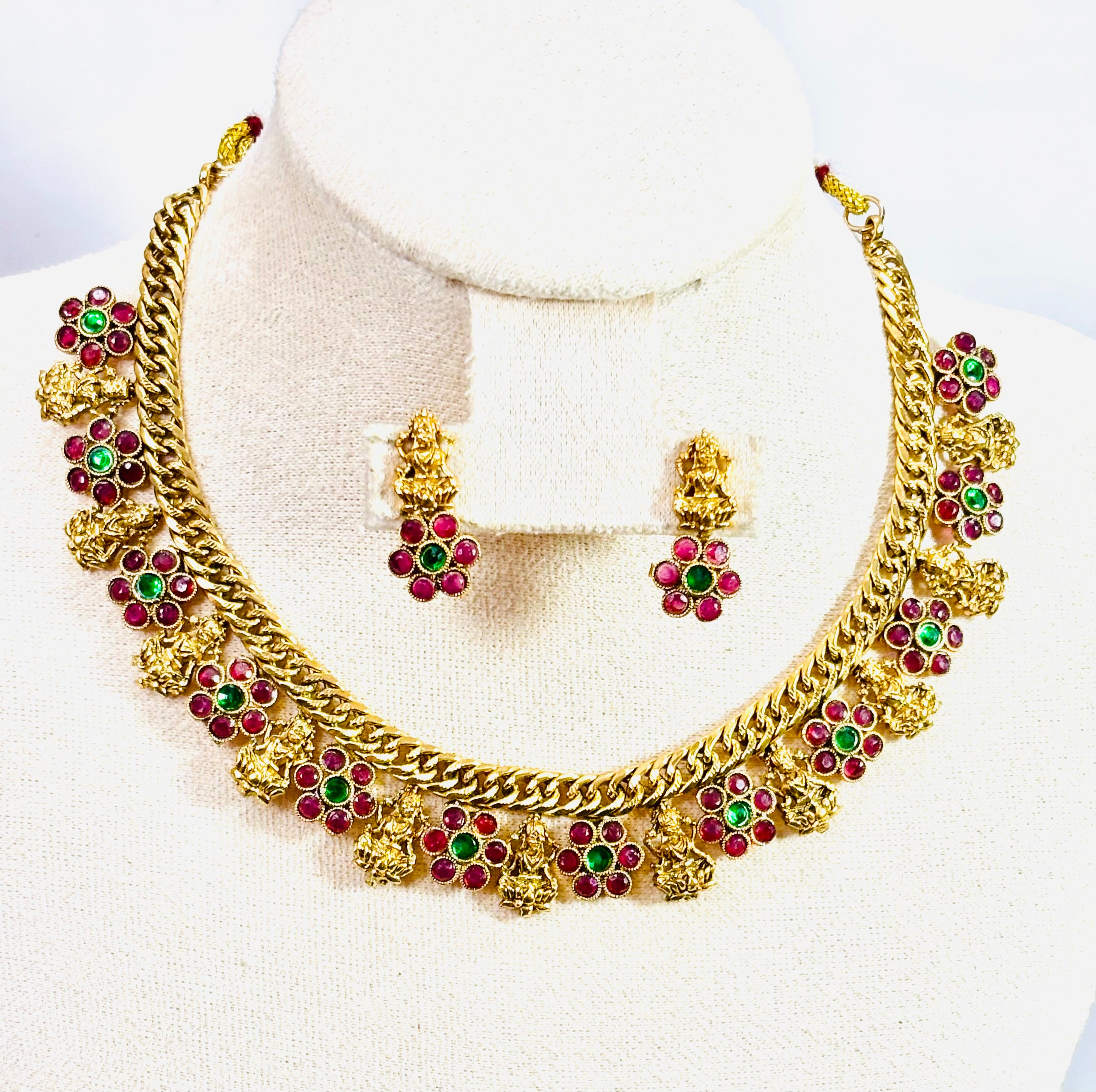 Flower Design idol necklace - KJ- GP080